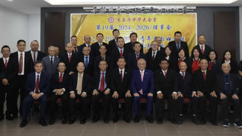吴添泉承诺华总大厦 任内获完工合格证